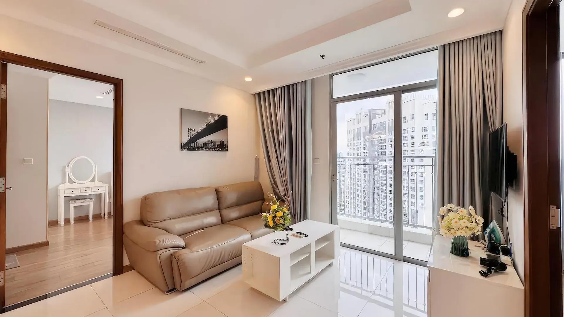 Urban Zen Saigon - Vinhomes Landmark 81 Ho Chi Minh City Apartment