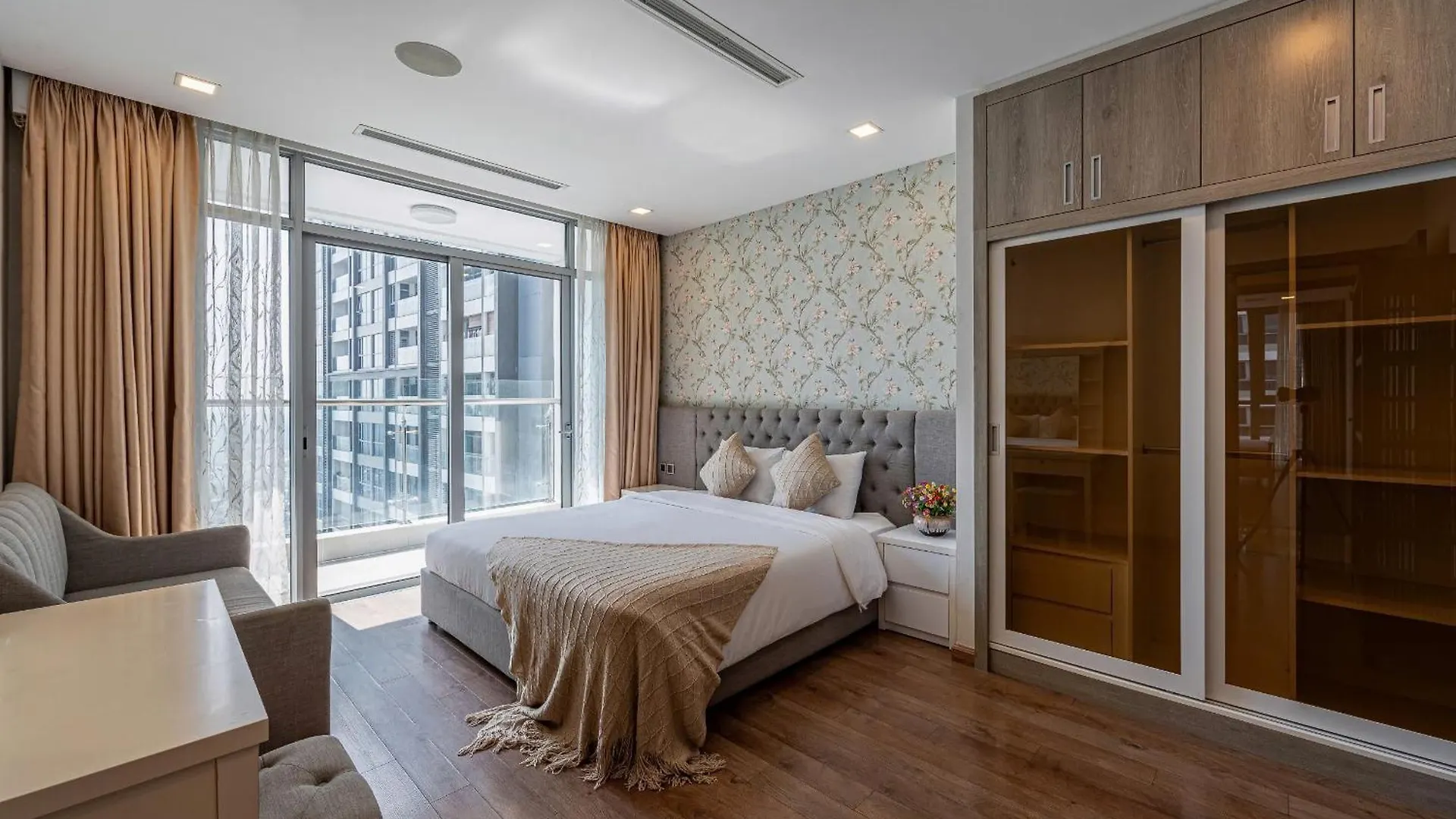 Urban Zen Saigon - Vinhomes Landmark 81 Ho Chi Minh City