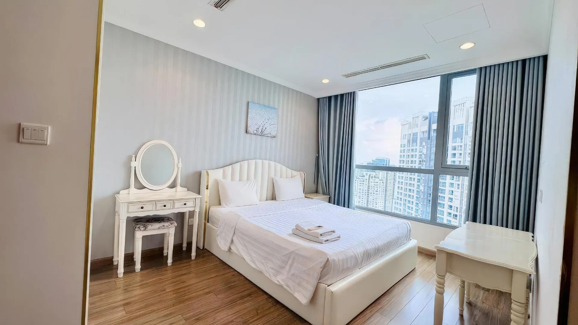 Urban Zen Saigon - Vinhomes Landmark 81 Ho Chi Minh City