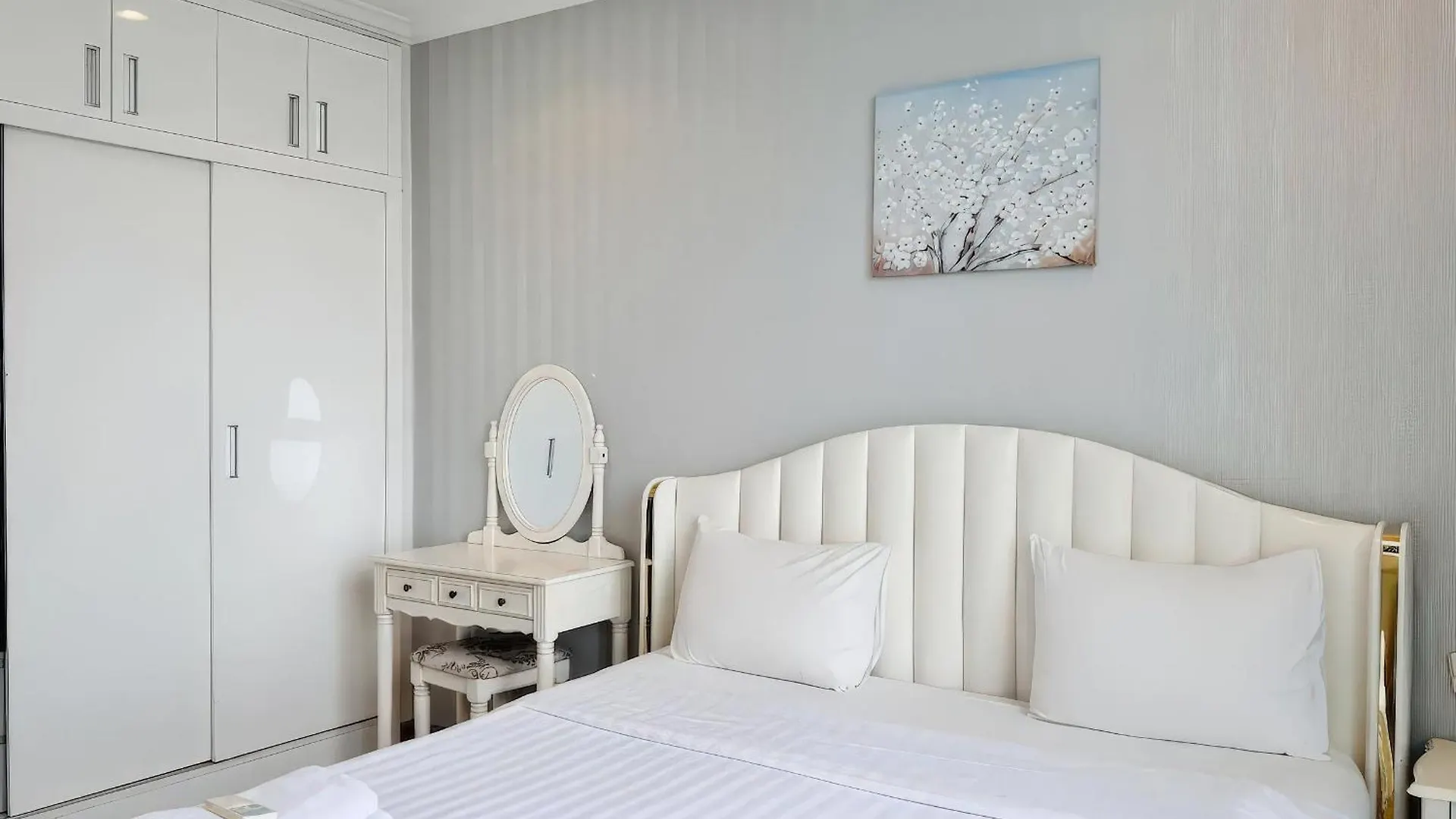 Urban Zen Saigon - Vinhomes Landmark 81 Ho Chi Minh City 0*,