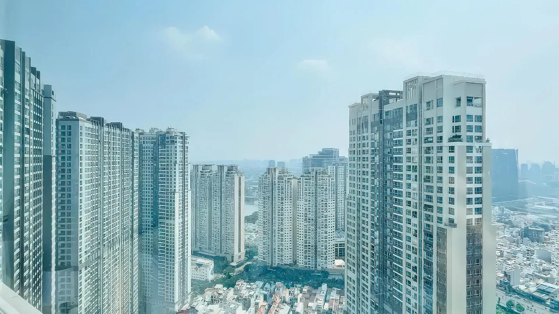 Urban Zen Saigon - Vinhomes Landmark 81 Ho Chi Minh City 0*,  Vietnam