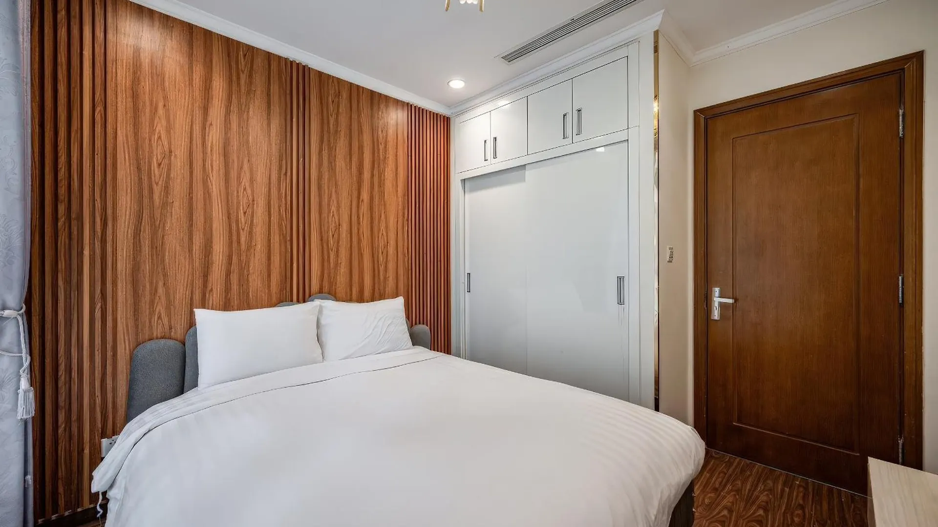 Urban Zen Saigon - Vinhomes Landmark 81 Ho Chi Minh City Vietnam