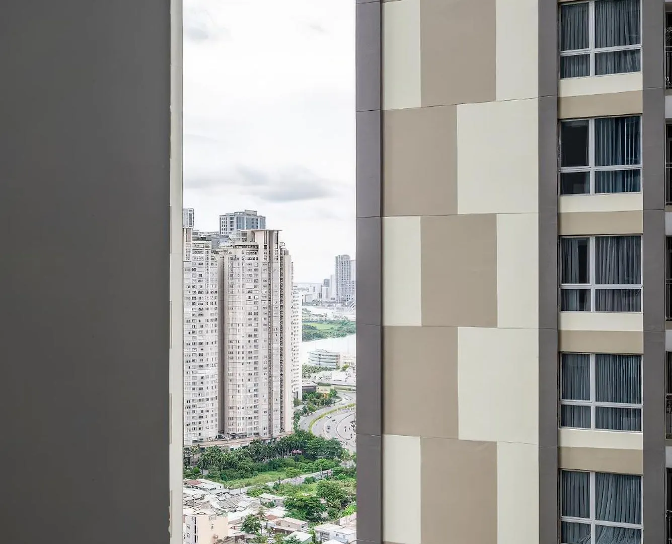 Urban Zen Saigon - Vinhomes Landmark 81 Ho Chi Minh City
