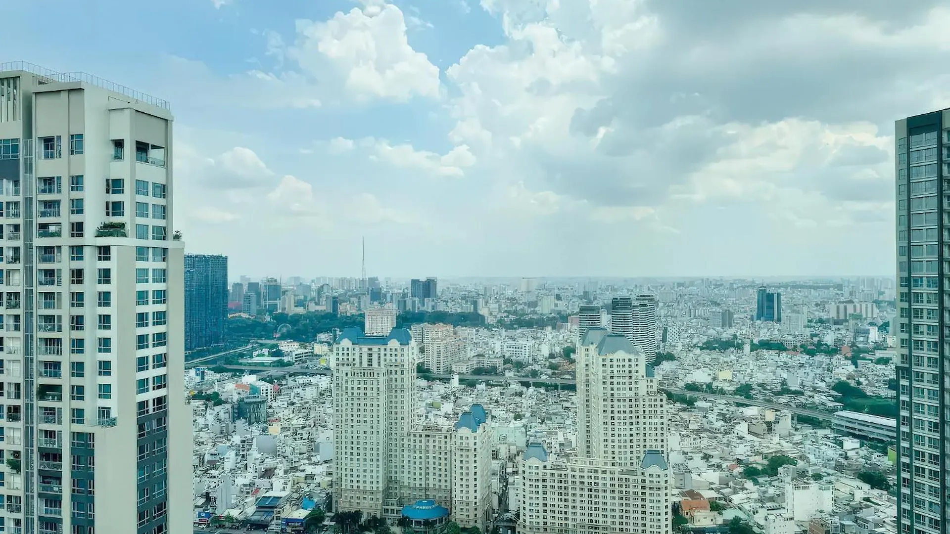 Urban Zen Saigon - Vinhomes Landmark 81 Ho Chi Minh City Apartment