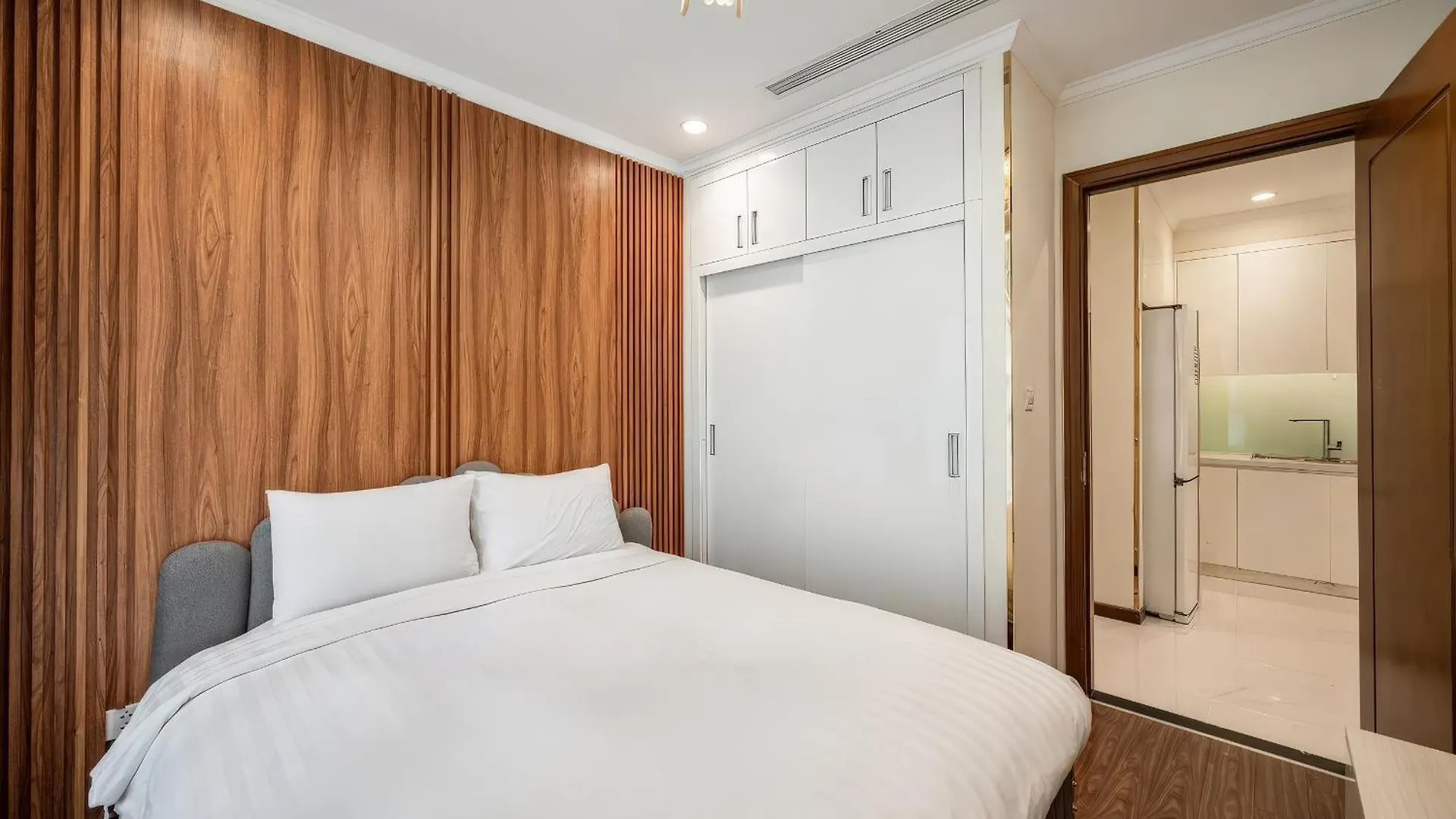 Urban Zen Saigon - Vinhomes Landmark 81 Ho Chi Minh City Apartment