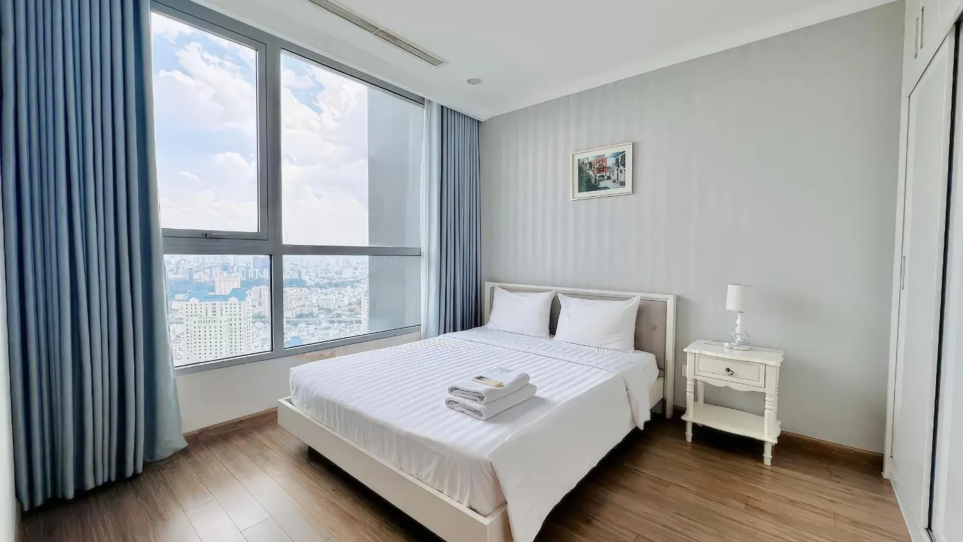 Urban Zen Saigon - Vinhomes Landmark 81 Ho Chi Minh City