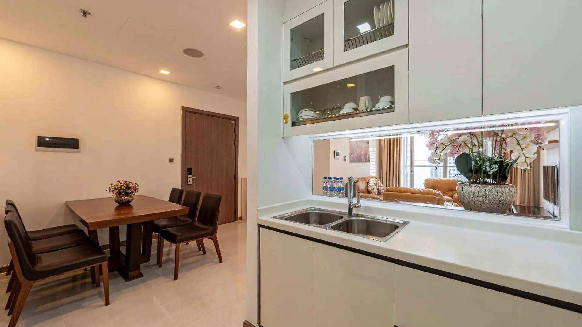 Urban Zen Saigon - Vinhomes Landmark 81 Ho Chi Minh City 0*,